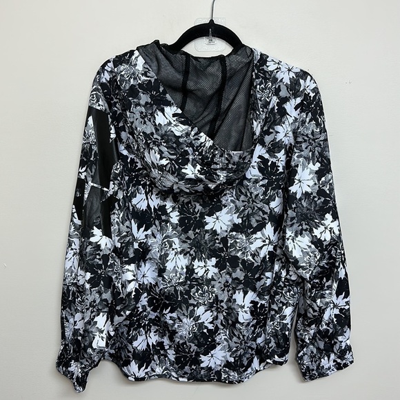 Ivy Park Floral Hooded Pullover Anorak Jacket Black White Small - Picture 5 of 6
